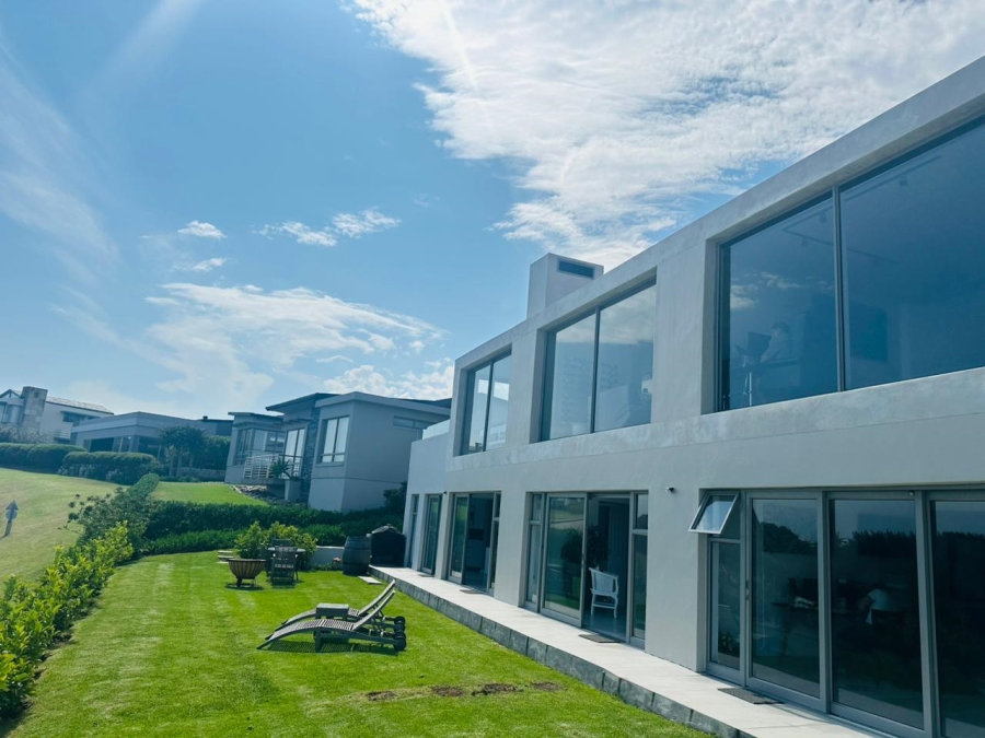 4 Bedroom Property for Sale in Herolds Bay Western Cape